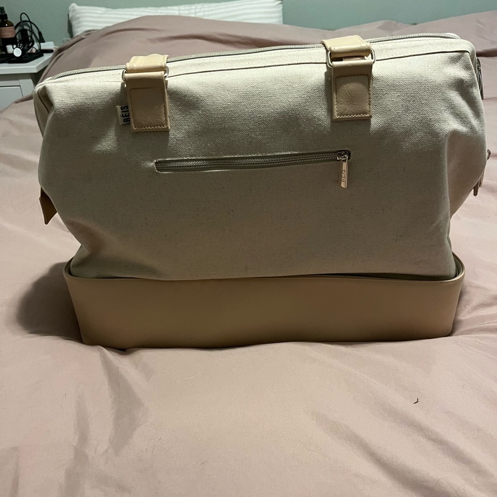 BEIS Cream Travel Bag Spacious Canvas Weekender